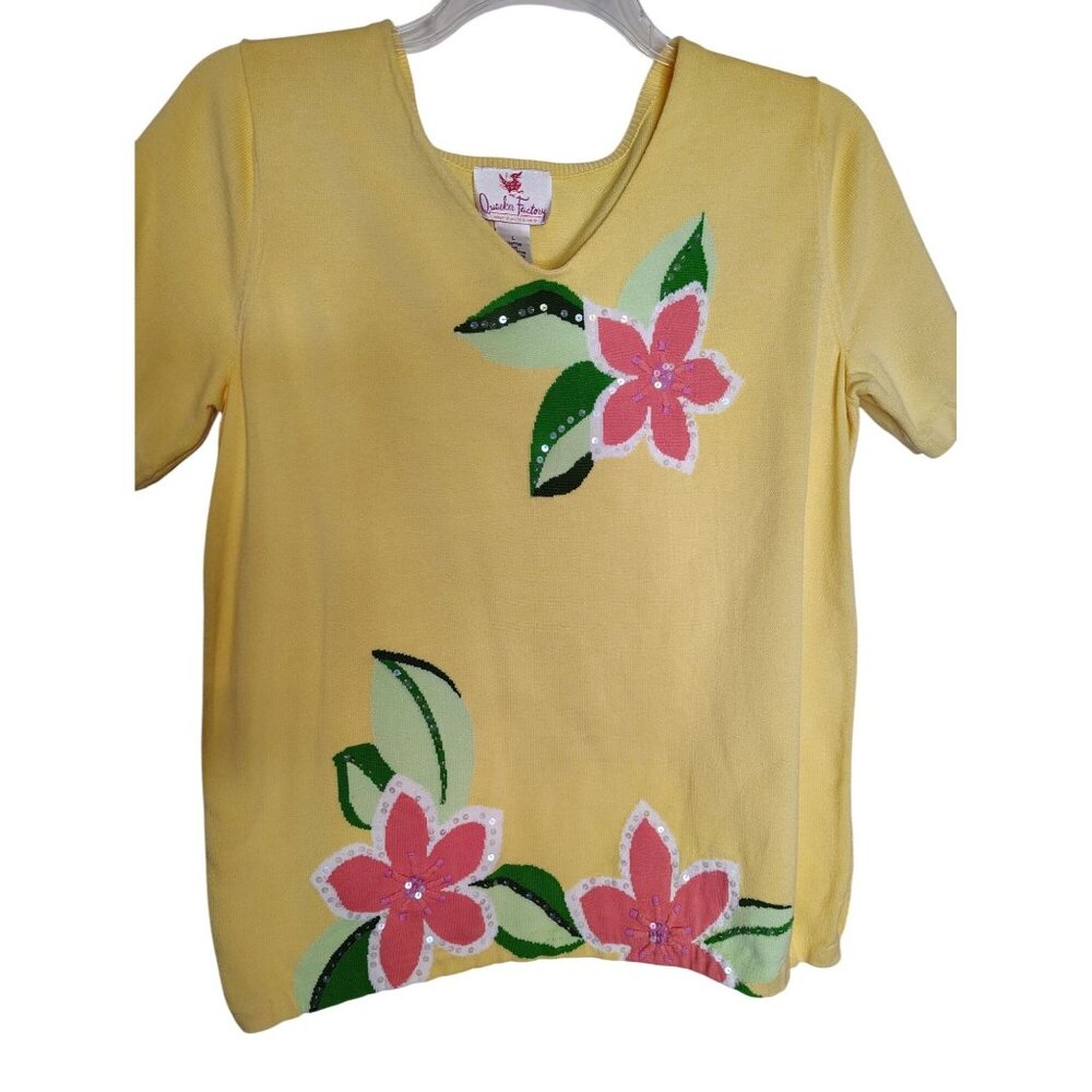 Quacker Factory Large Yellow Short Sleeve Sweater Tropical Pink Flower Sequin